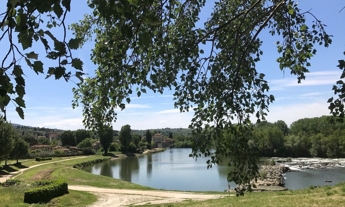 San Jacopo Al Girone Apartment | Lovely new cheaper flat located in Florence with free parking