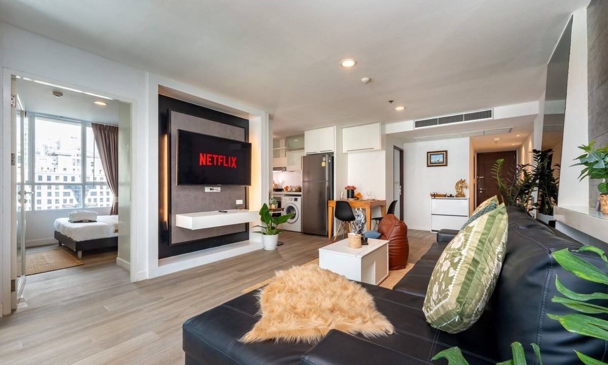 Chidlom Apartment | Lucky 808 – 2 BedRooms 100 sq.m. BTS Chidlom