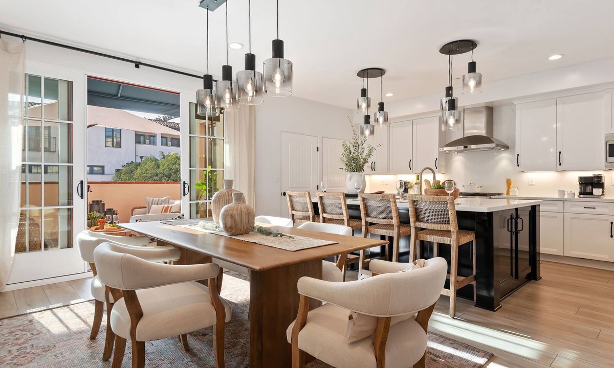 Santa Barbara House | Luxe Two Story Condo in the Heart of Downtown SB!