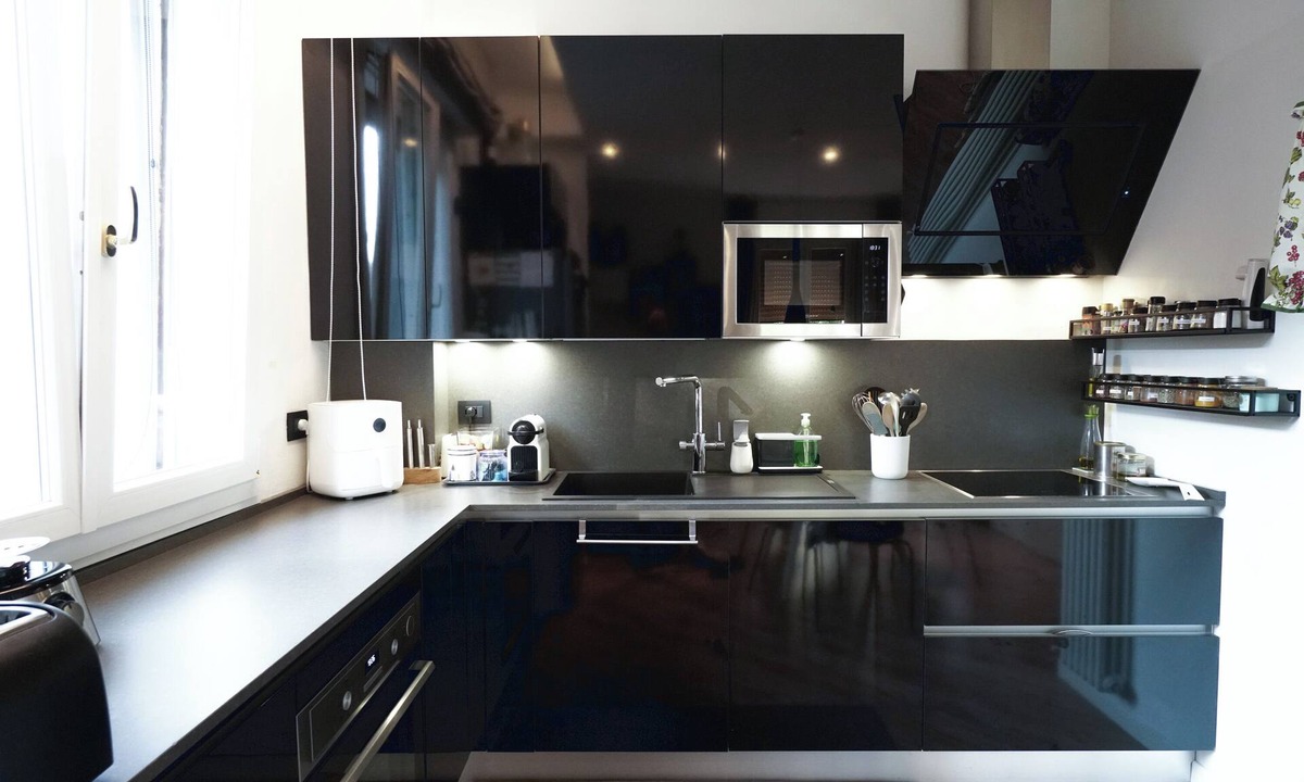 Santo Stefano Apartment | Luxurious apartment surrounded by greenery in Bologna's best area