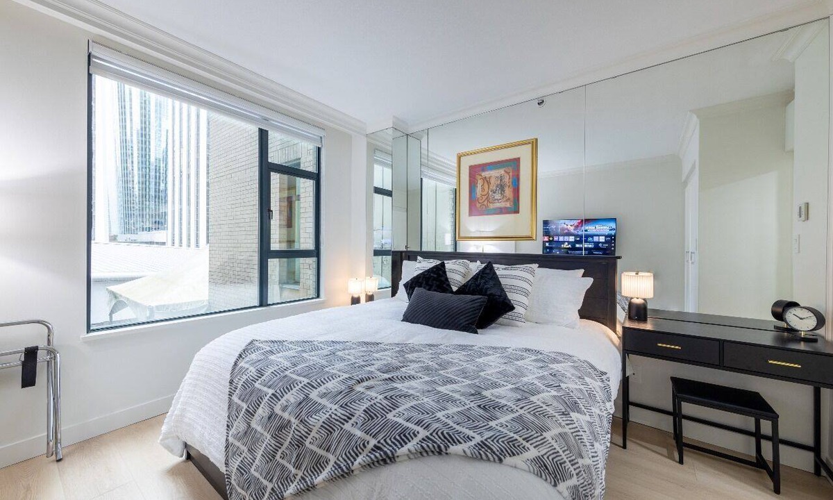 Coal Harbour Hotel | Luxury 2 Bedroom 2 King Beds in Hotel Downtown