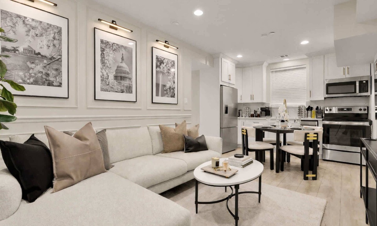 Takoma Apartment | Luxury 3-BR | Parking | EV Charger | Walk to Metro
