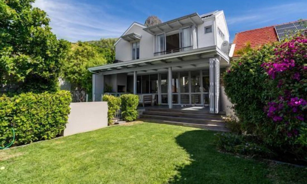 Fresnaye Villa | Luxury 4-Bed Fresnaye Villa, Atlantic Seaboard
