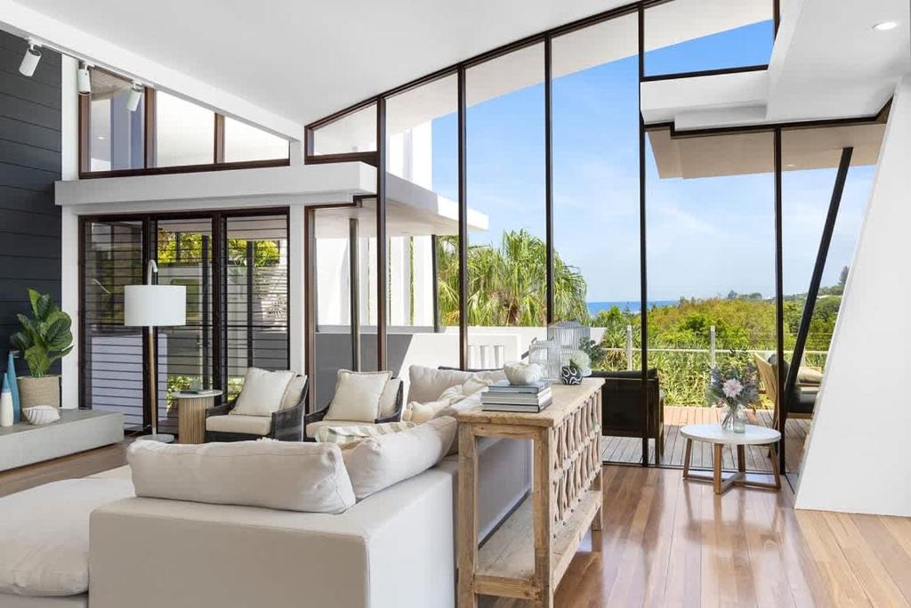 Sunshine Beach House | Luxury & Breathtaking Views for Families