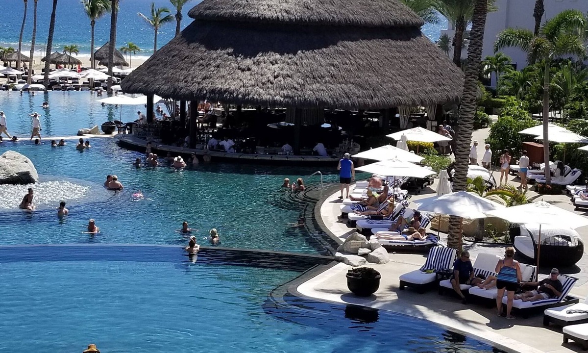 Campo de Golf Fonatur Resort | Luxury Cabo Azul Resort 1 bed 1 bath Suite Pool View