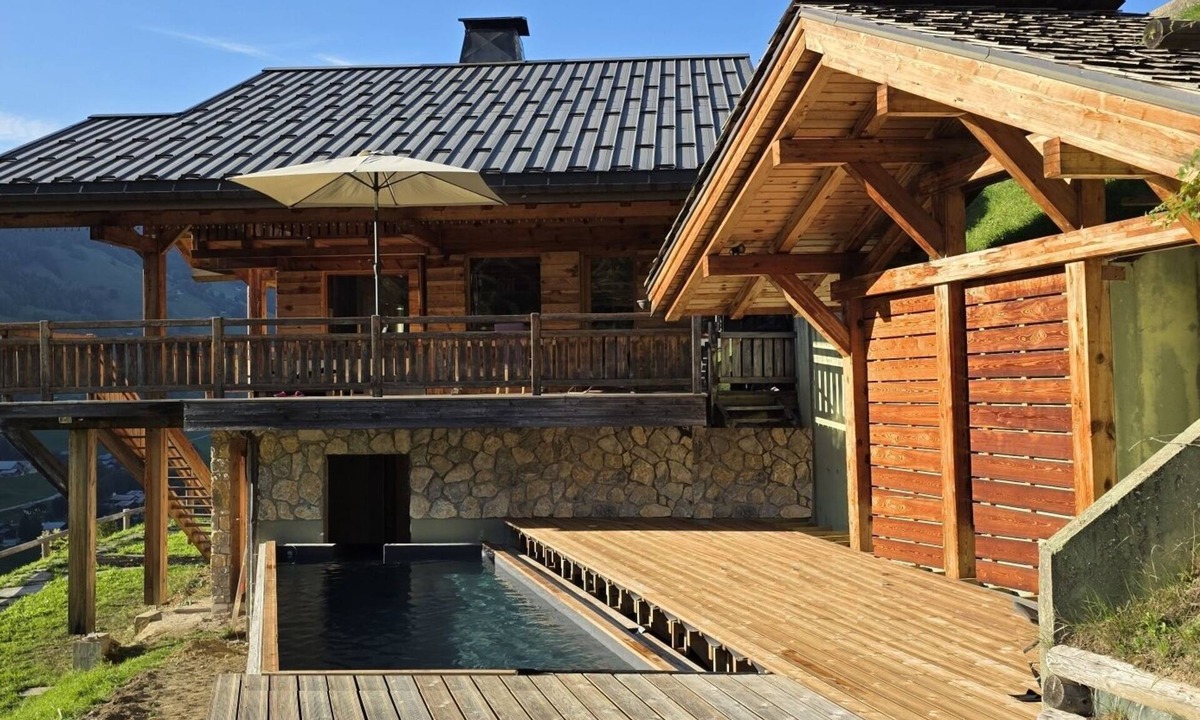 Beaufort Ski Chalet | Luxury Chalet, Swimming Pool, SPA with Jacuzzi and Sauna, Large Terrace & Views