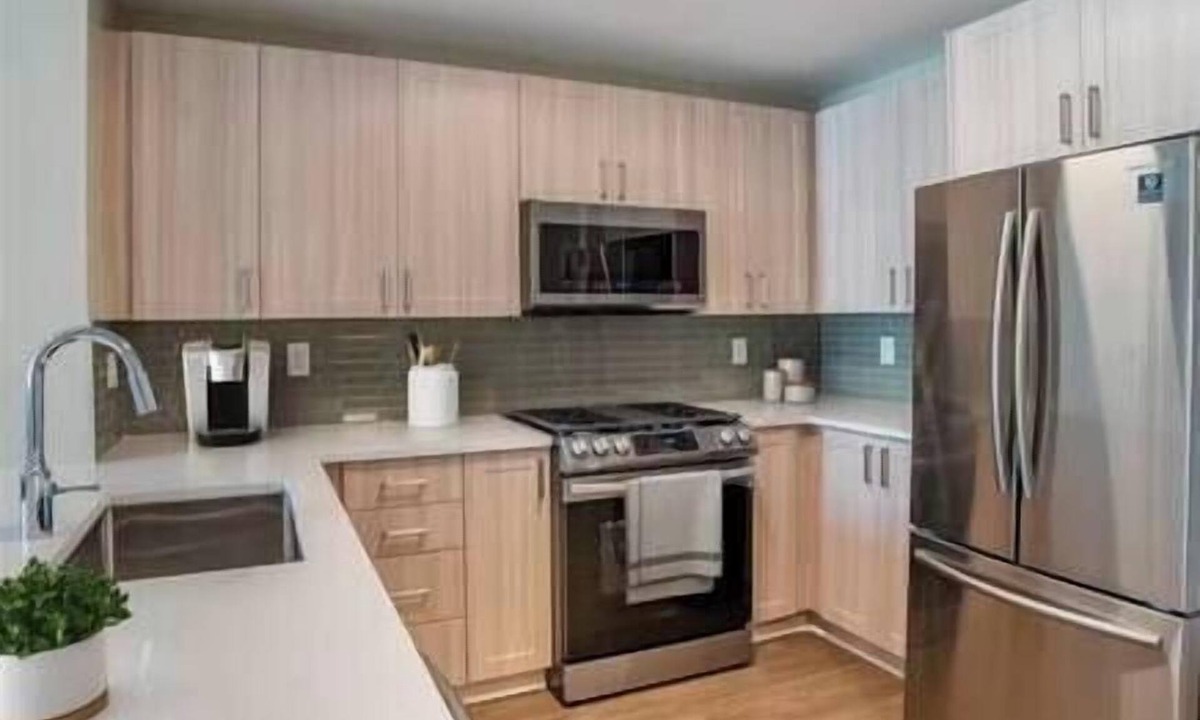 Mount Vernon Square Apartment | Luxury Downtown DC Apartment - Near City Center