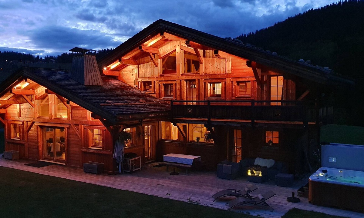 Notre-Dame-de-Bellecombe Ski Chalet | LUXURY CHALET - ski slopes - Spa and Sauna - Unique 5 ears of Savoy