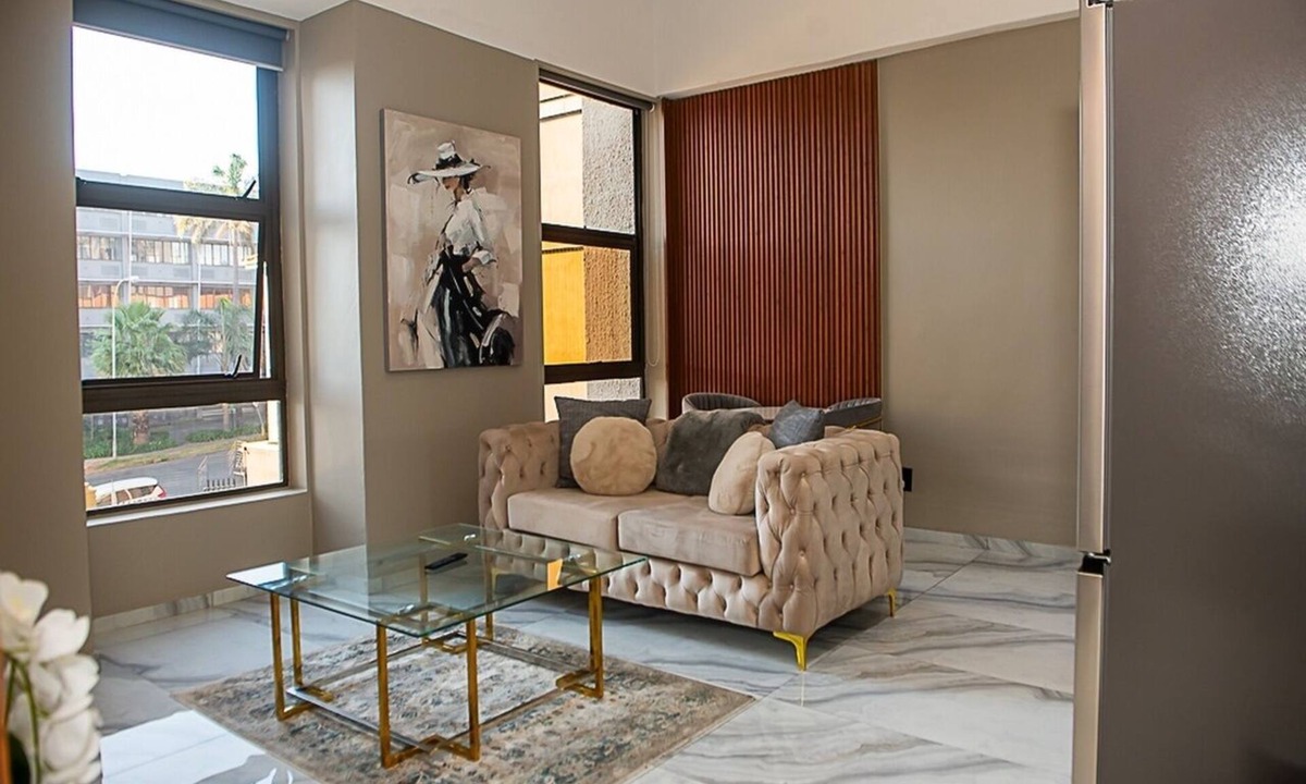 Greater Johannesburg Metropolitan Area Apartment | Luxury Rosebank Apartment - Pool - Cinema - Backup Power - Secure Parking