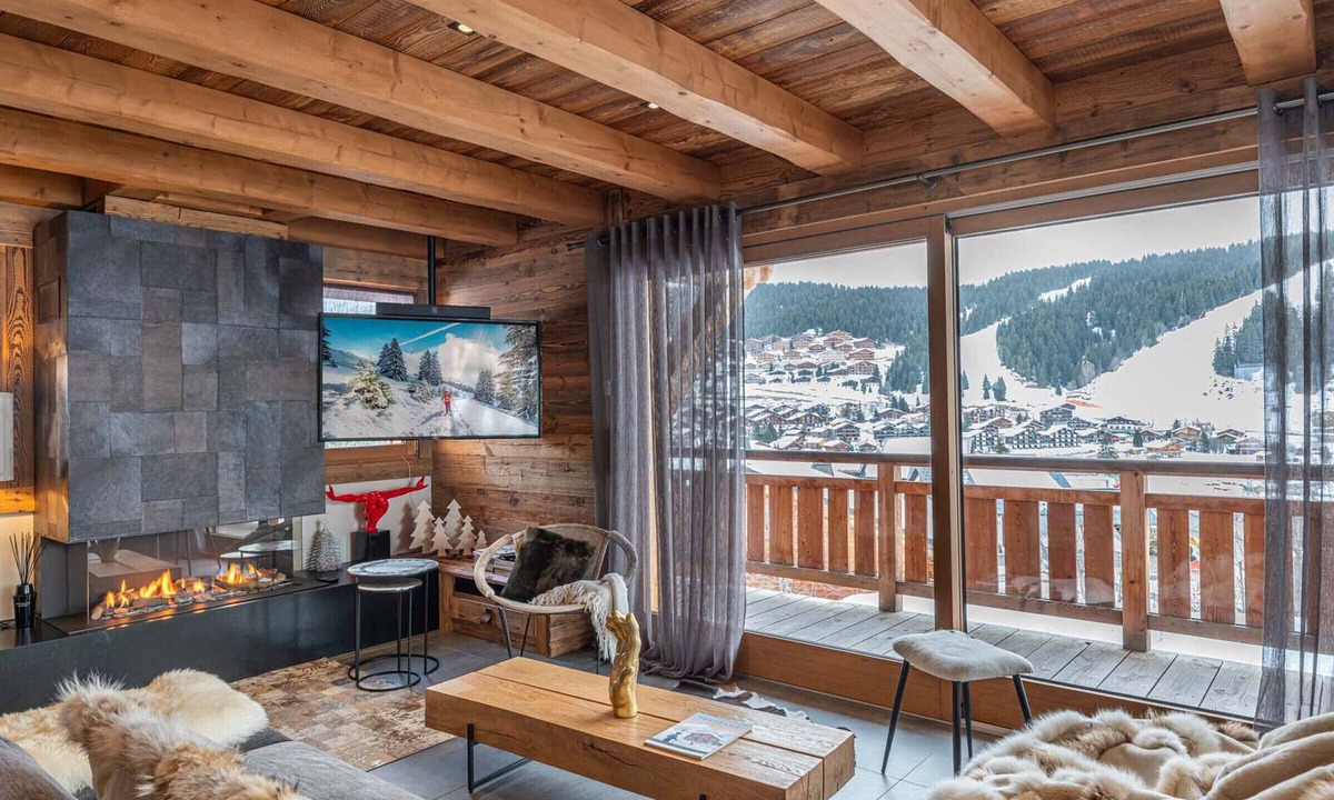 Les Saisies Ski Chalet | Luxury ski-in/ski-out chalet with jacuzzi and sauna