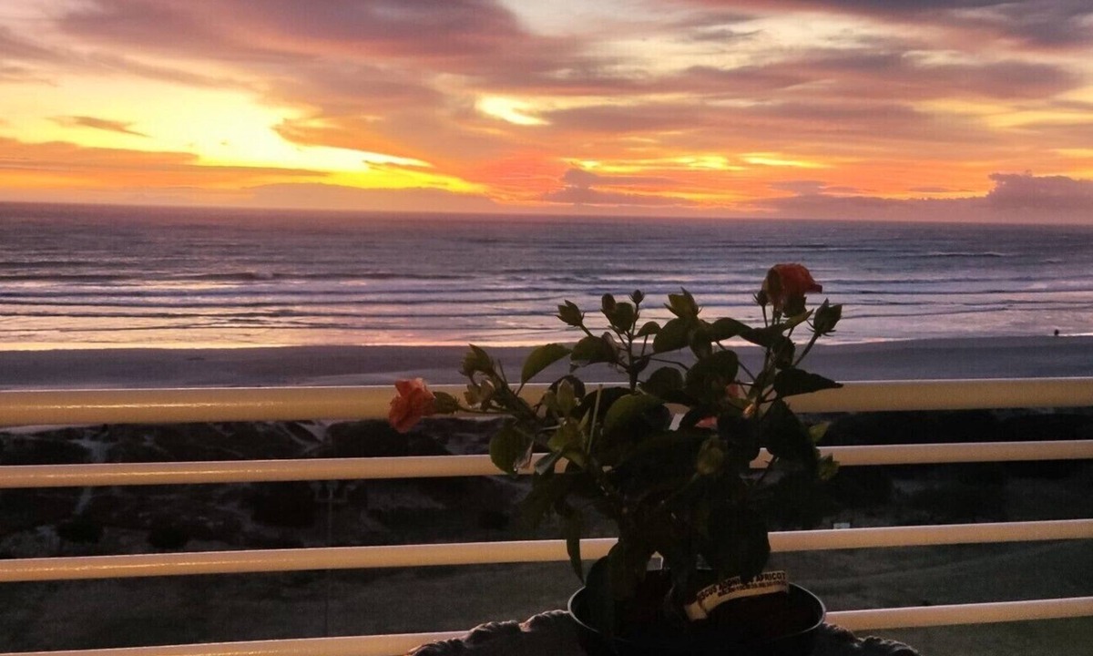 Strand Apartment | LUXUS BEACH Apartment 122 m²,SUNSET, False Bay/Mounten view TOP Location 2 Pers.