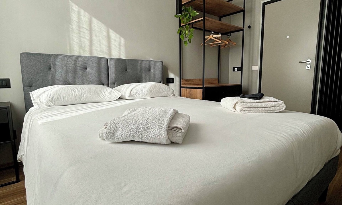 Scandicci Apartment | M4 BLACK Modern and Functional Studio Apartment