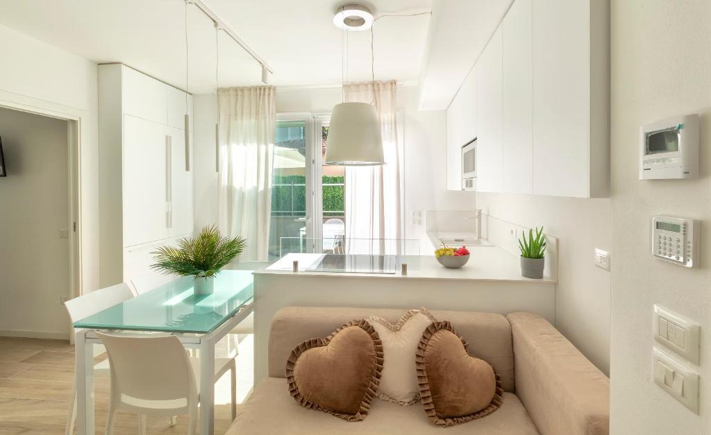 Fogliano Marina Apartment | Maison Mameli - Romantic