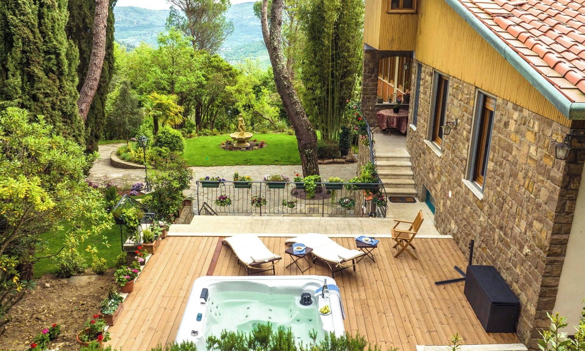 Fiesole Villa | Majestic Villa in Hills of Florence with Gardens Gym Jacuzzi and Sauna