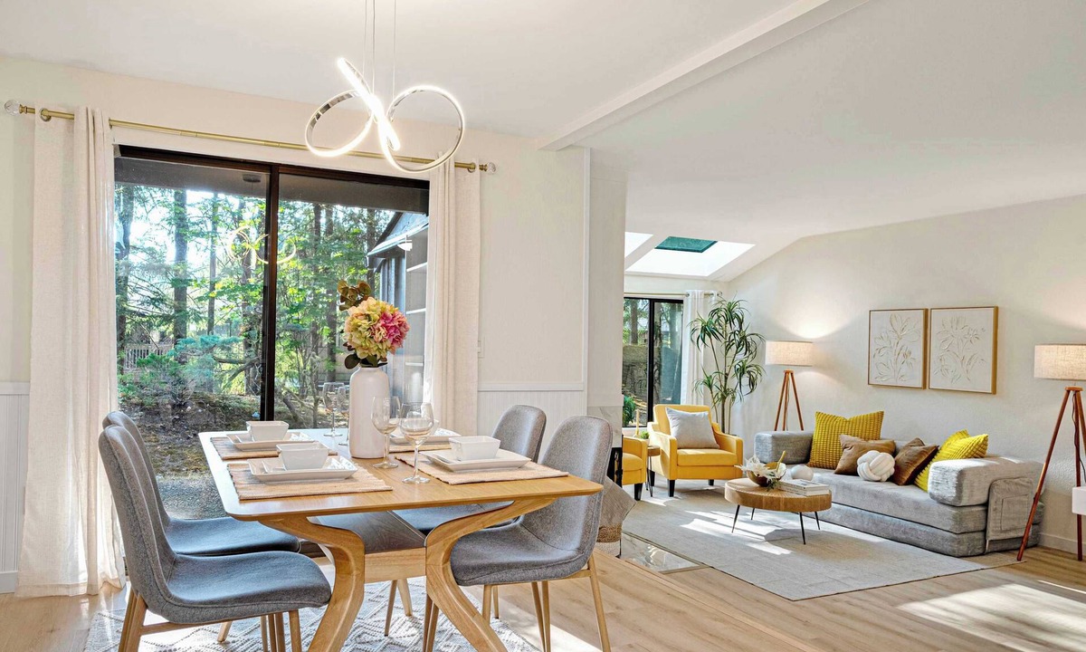 Bridle Trails Cottage | @ Marbella Lane - Luxury Townhome 14 Min to Lumen
