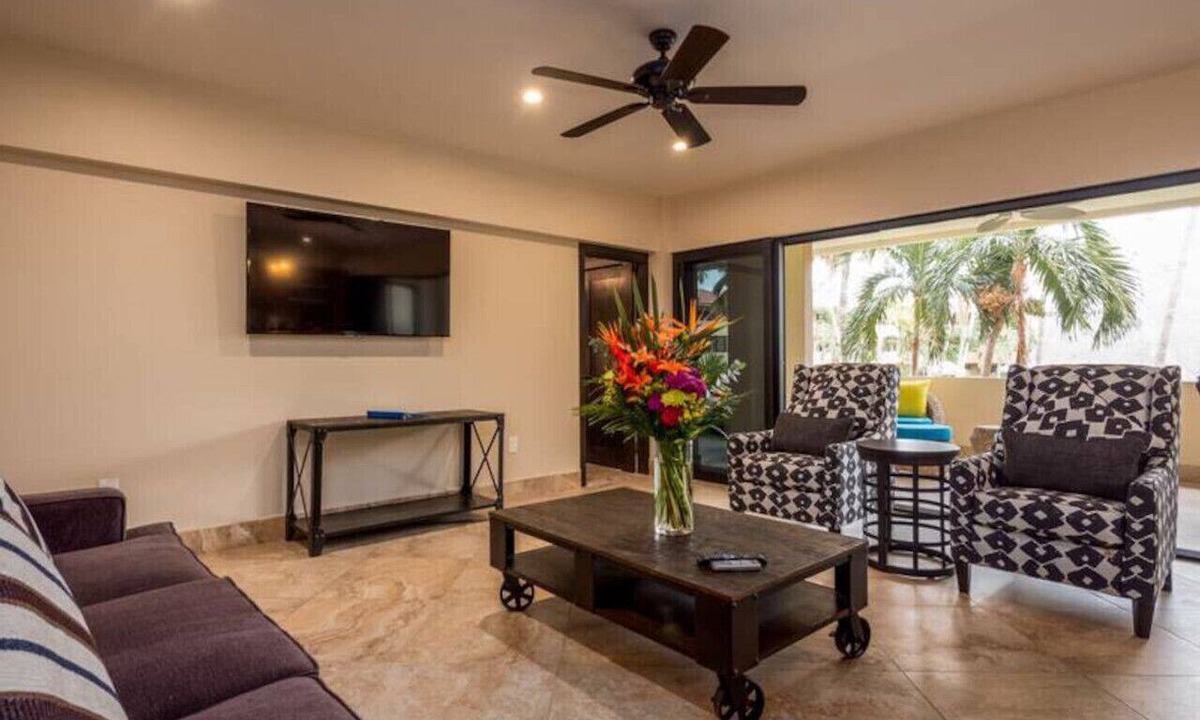 El Medano Ejidal Condo | Marina Sol Casa El Torero 4BR Condo Steps to Beach