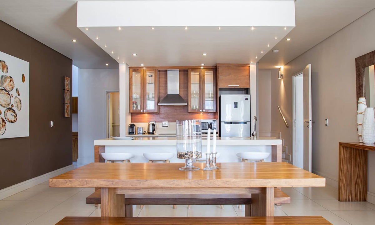 Hermanus City-Centre Hotel | Marine Square Luxury Suites