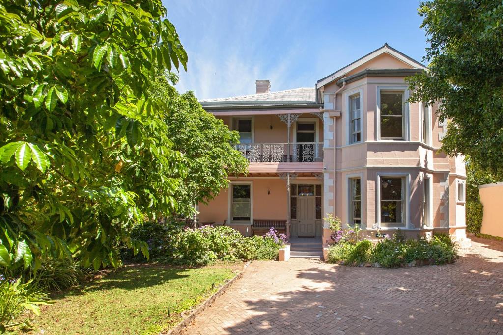 Mowbray House | Medindi Manor