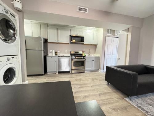 Anacostia Apartment | Modern 2BR 1-Block to Public Transit Near Downtown DC