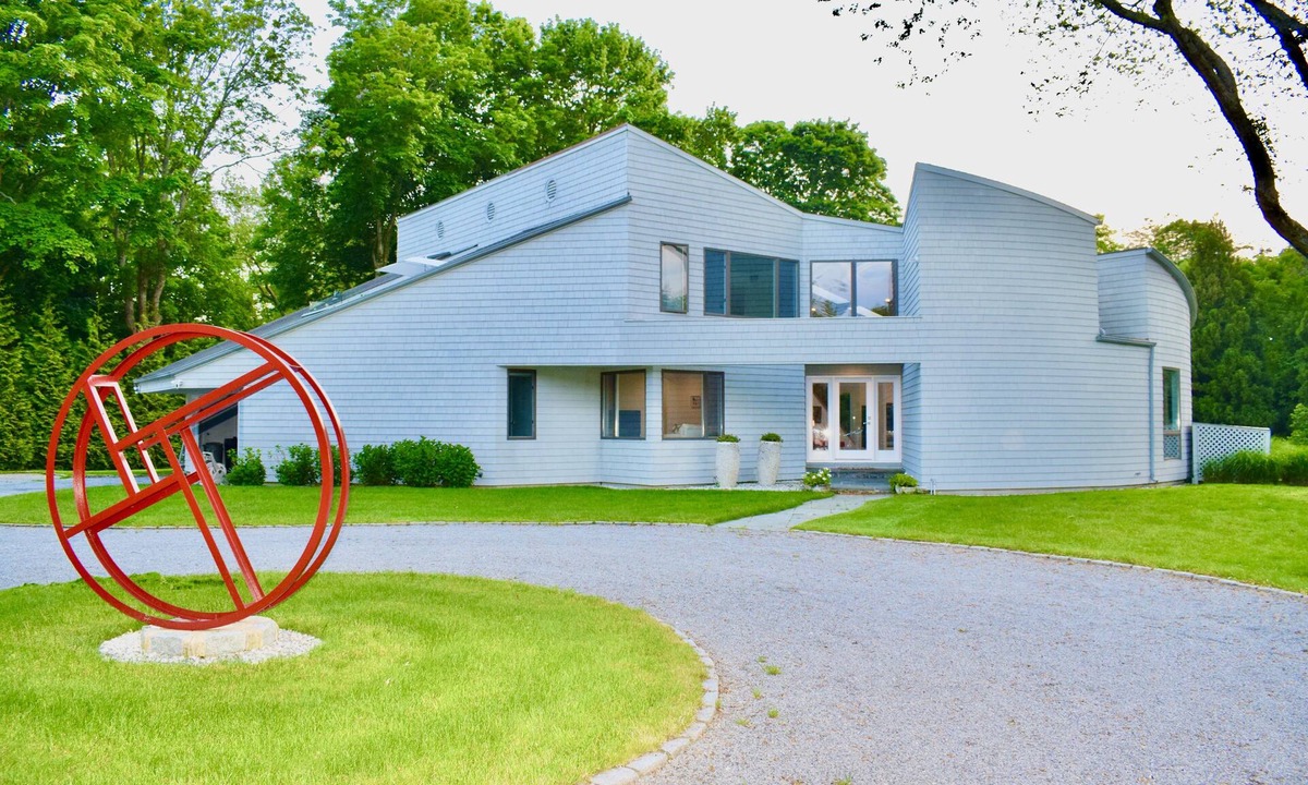 Village of East Hampton House | Modern chic house in Georgica, East Hampton