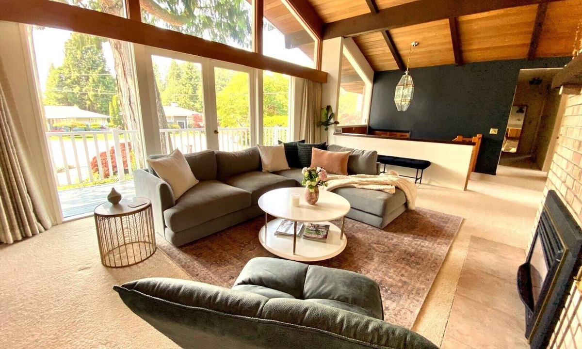 Canyon Heights House | Mountain Mid-Century Sanctuary: Huge Yard, Views & Adventure at Your Door