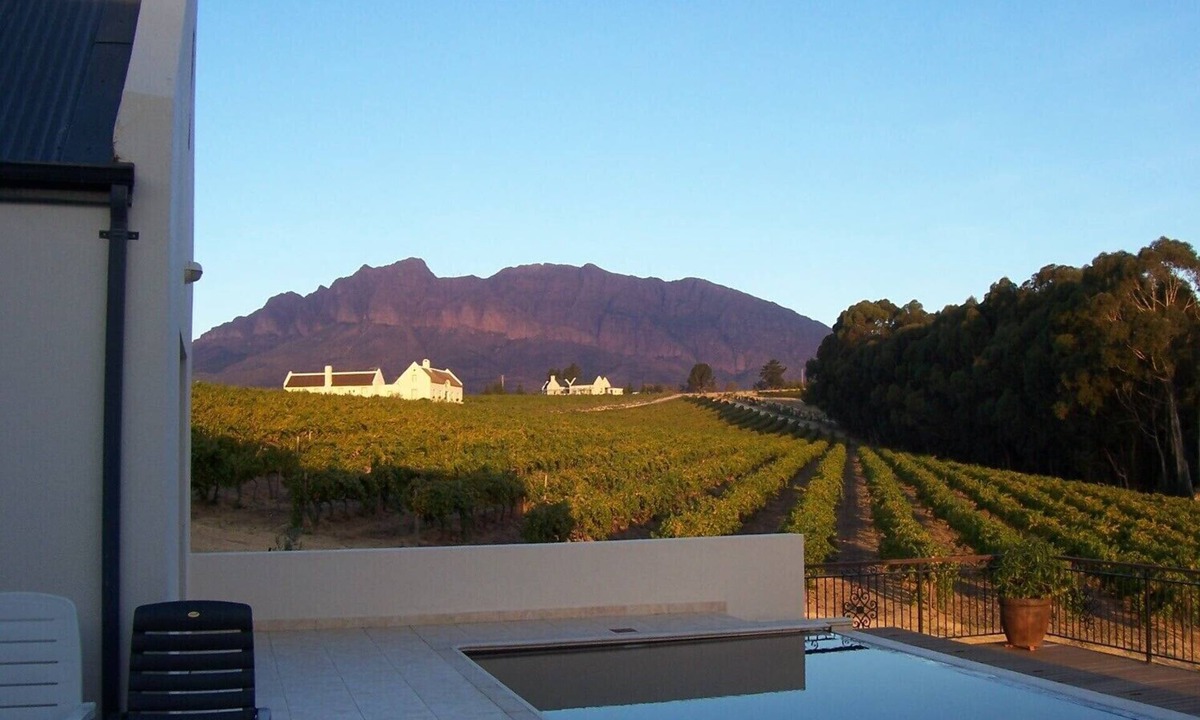 Wellington Villa | mountain view house 9 diemersfontein