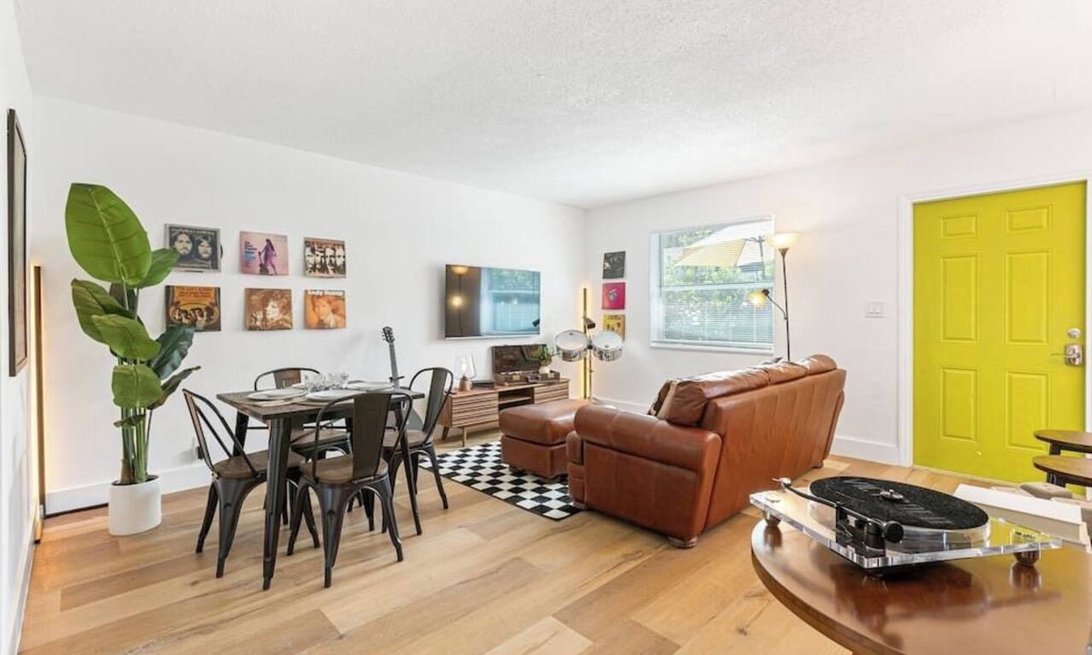 Sailboat Bend Condo | Musician's Paradise Near Beach and Las Olas