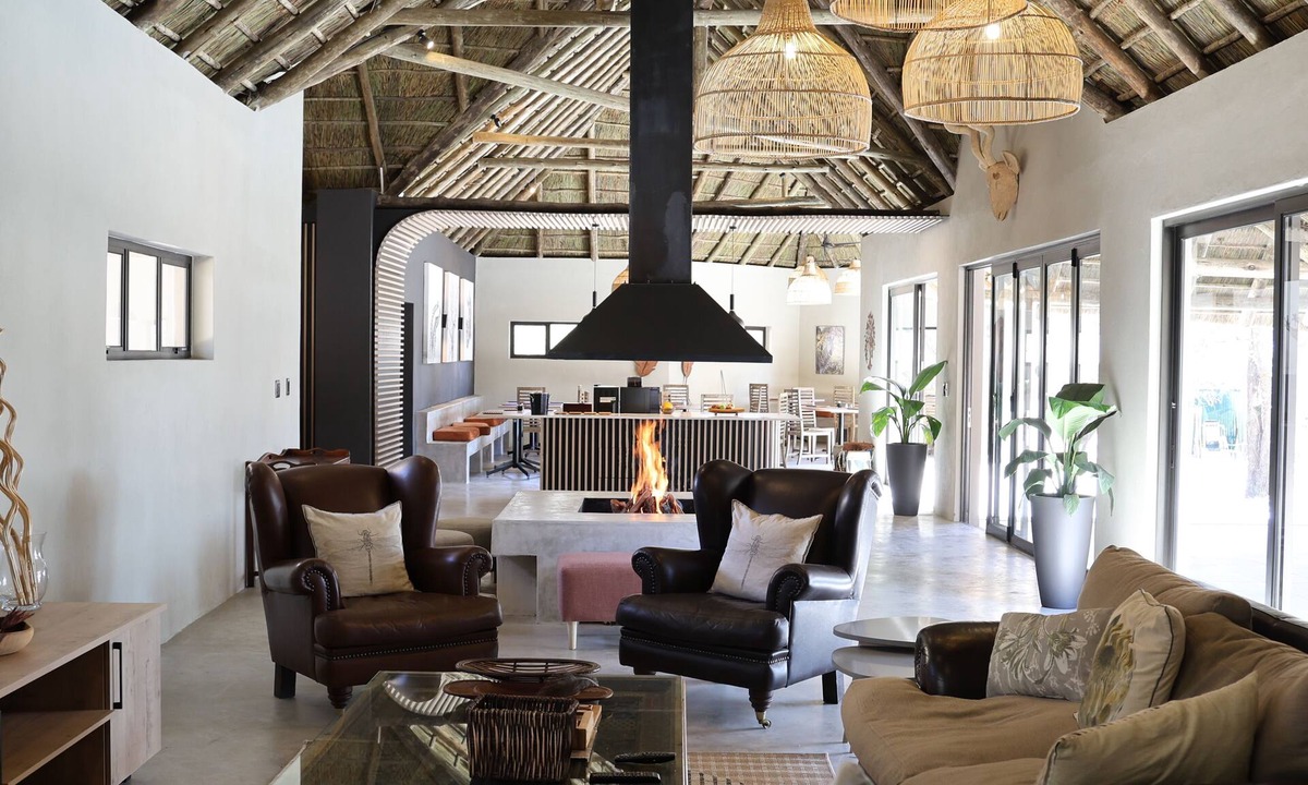 Beestekraal Cabin | Mziki Safari Lodge