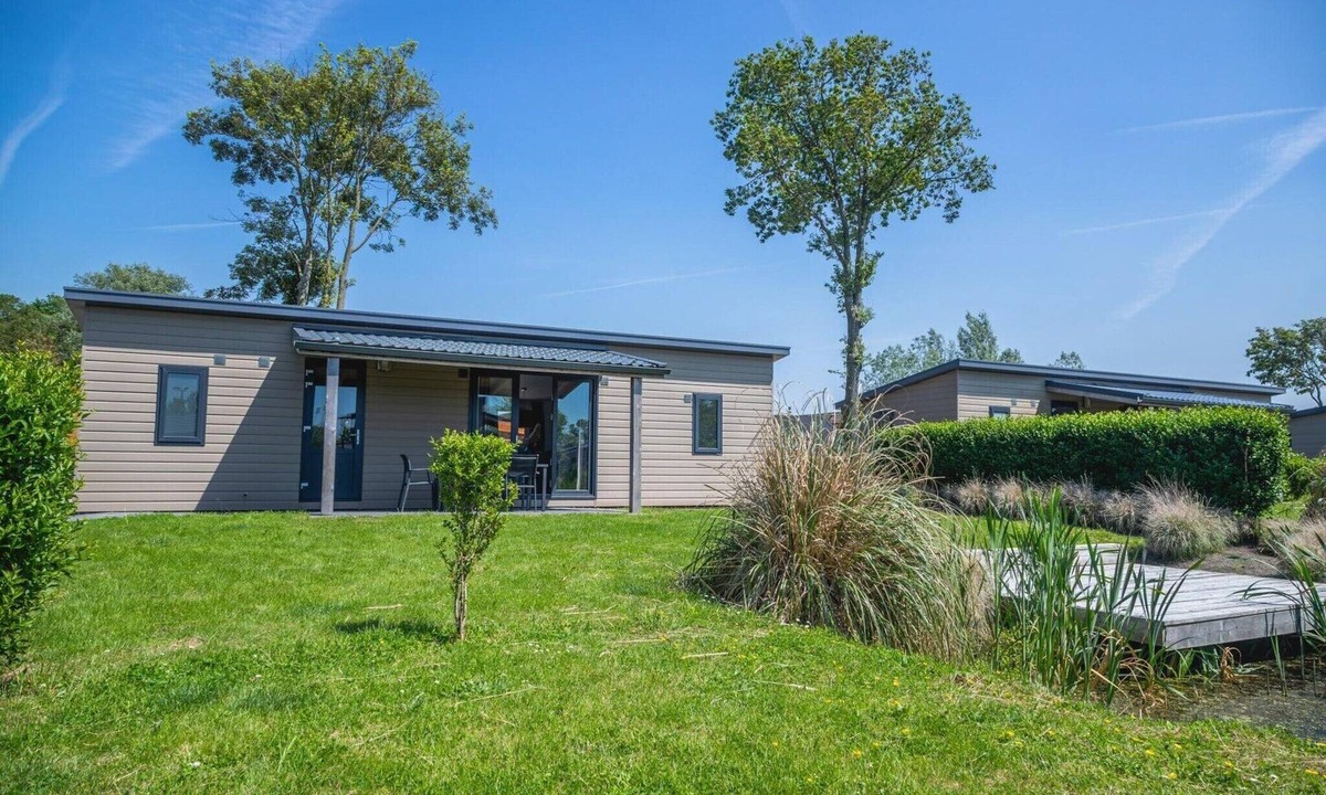 West-Graftdijk House | Nature Escape with Pets in Drenthe