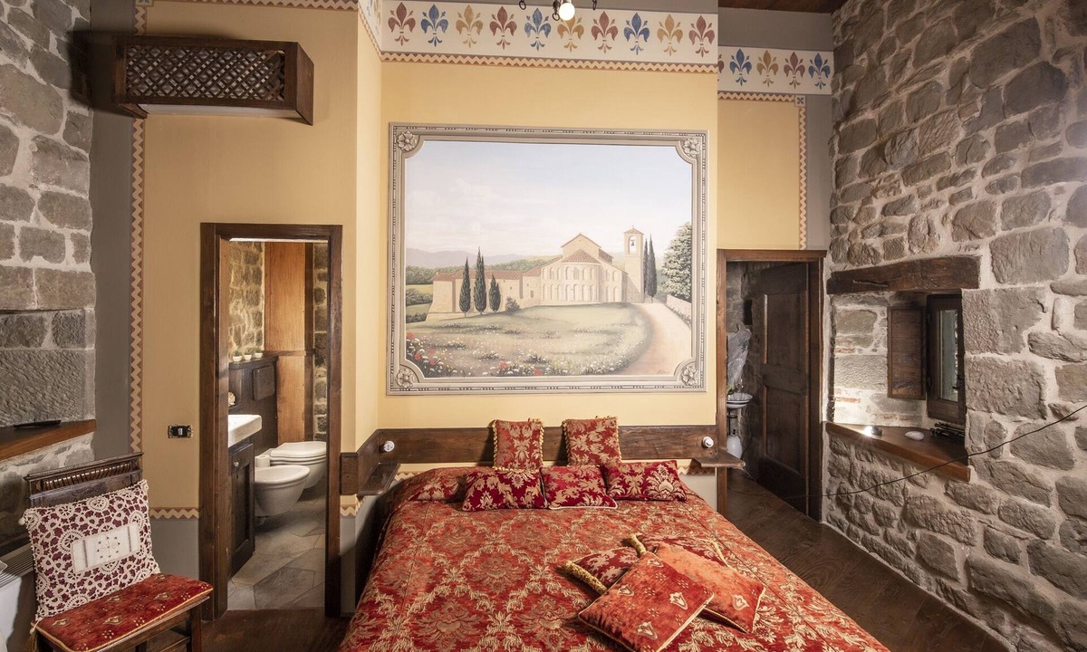 Pratovecchio Other | Near FLORENCE dreams MEDIEVAL TOWER LUNGARNO, JACUZZI ROOF for couple in love