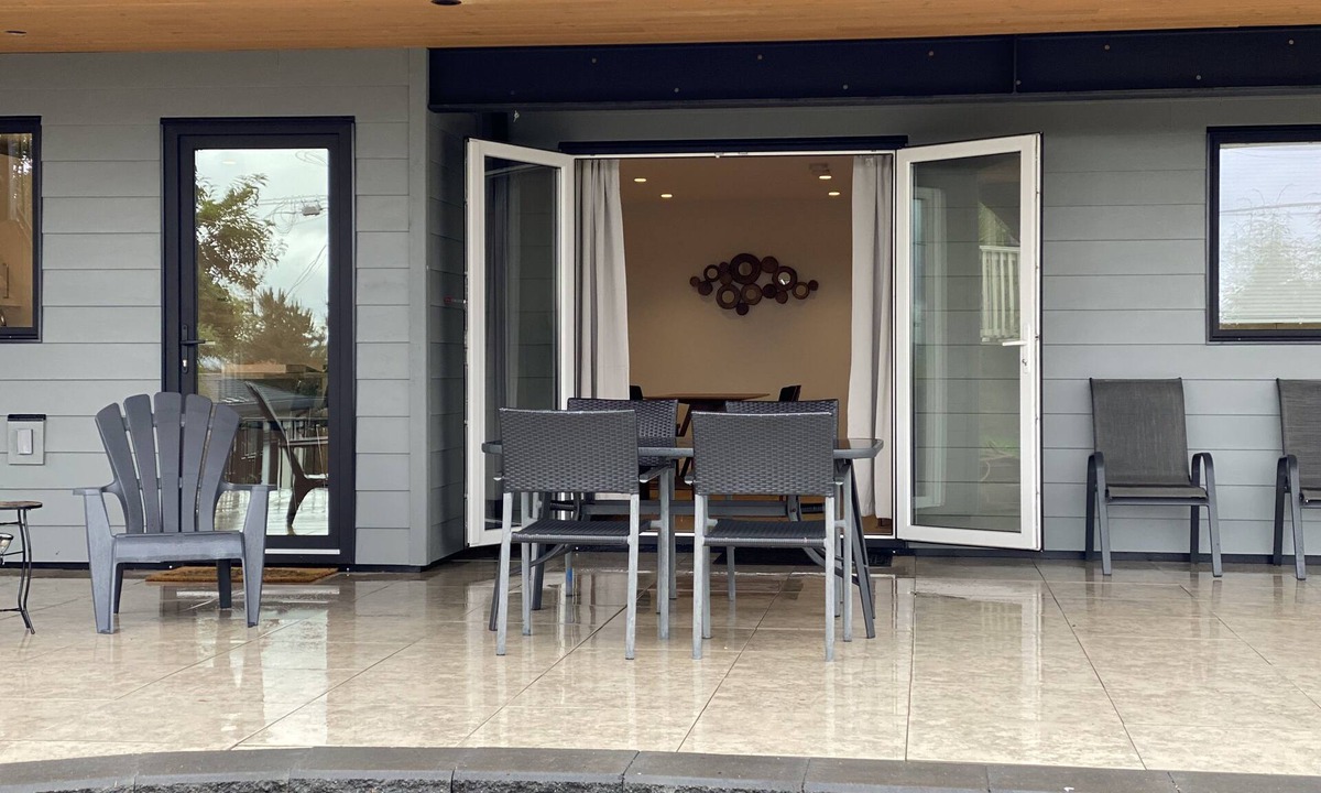 District of North Vancouver House | New above ground suite with large patio- Fully furnished,1 bedroom, sleeps 2