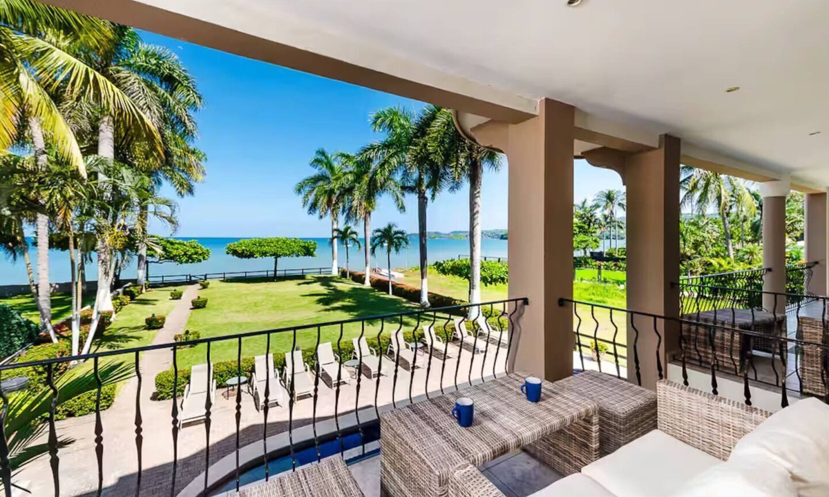 Potrero Condo | NEW Beach Pearl - Beach Front Condo
