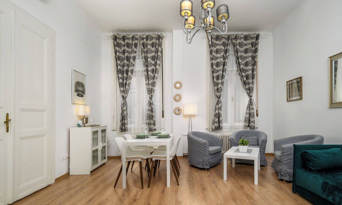 Inner City Budapest Apartment | New luxury flat in the heart of Budapest