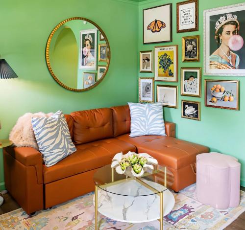 North Charleston House | NEW! The Spoonbill House - 2 Kings 1 Full, 10 Minutes to Downtown, 10 minutes to Airport