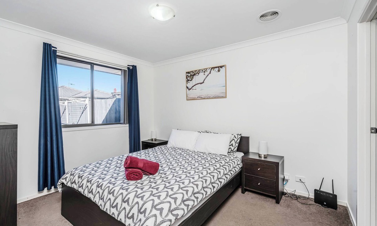 Ngunnawal House | Ngunnawal 3 bedroom with Netflix and 100mbps Wifi
