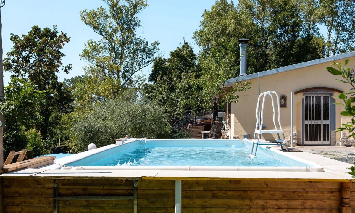 Monte Fabbri House | Nice apartment in villa with pool, WIFI, TV, pets allowed and panoramic view, close to Urbino