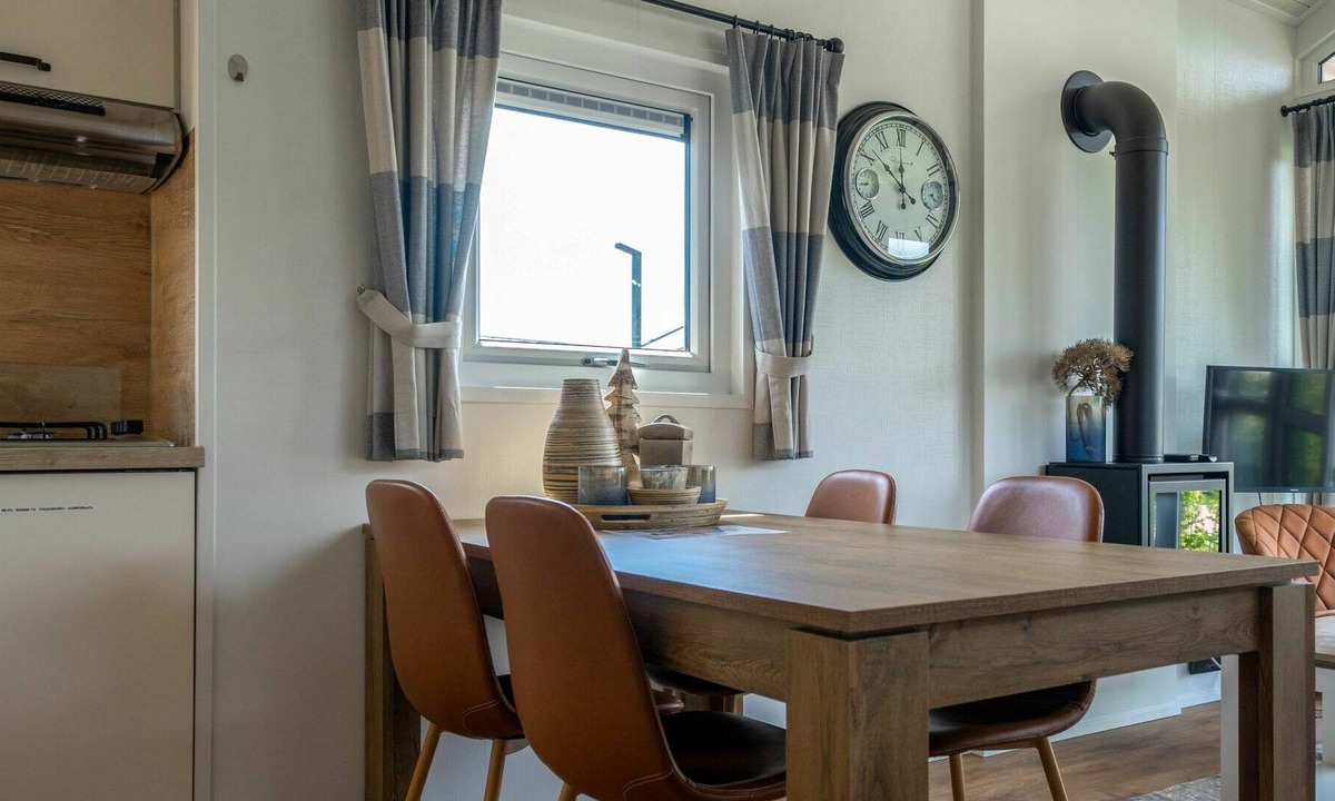 Bovenkarspel House | Nice apartment in villa for 4 people with WIFI, TV, terrace and parking