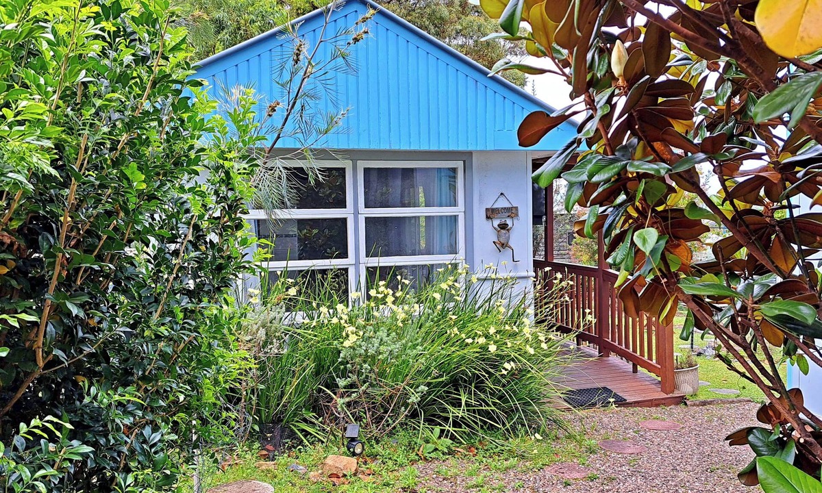 Durras North Cottage | North Durras Beach Cottage - close to the beach, lake and forest.