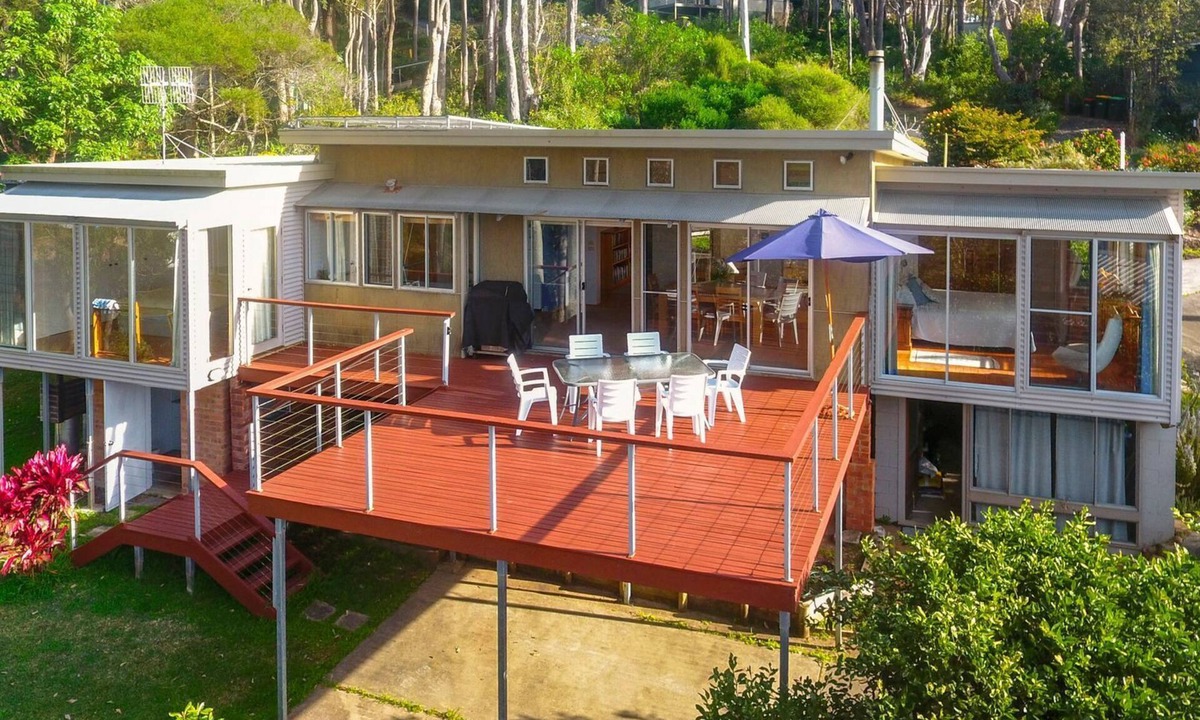 Rosedale House | Ocean Views Over Rosedale Beach