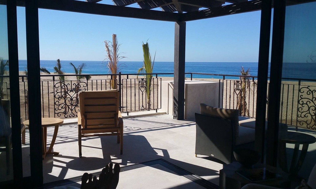 Los Cangrejos II y III Resort | Oceanfront Penthouse in Cabo San Lucas December 13-20, 2025
