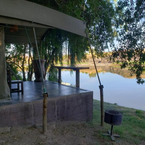 Vioolsdrift Settlement Resort | Oewerbos