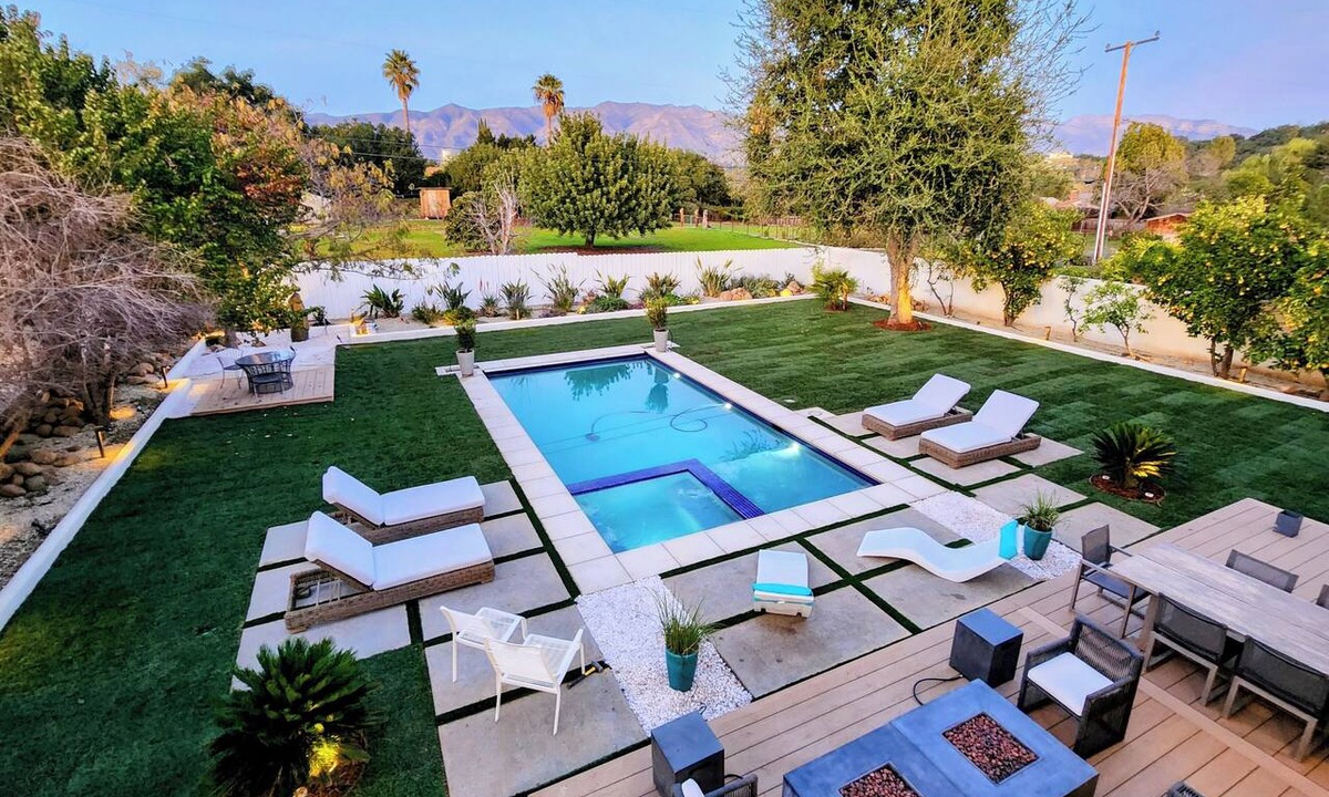 Mira Monte House | Ojai Pink Moment Retreat