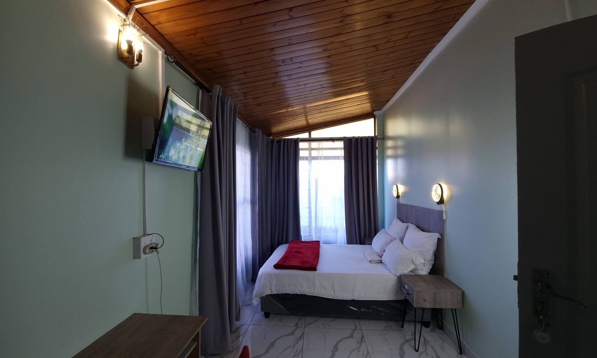 Kraaifontein House | Ojong's Self-Catering Kraaifontein