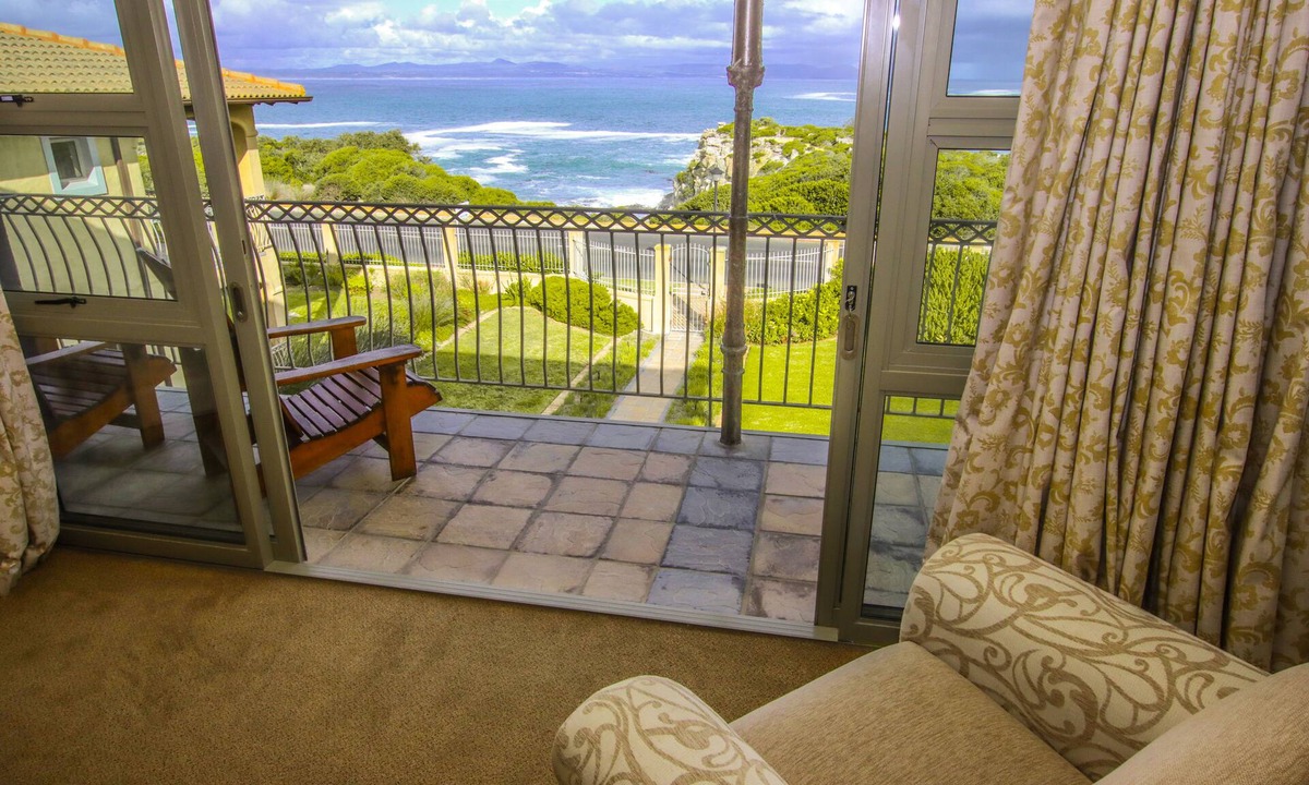 Westcliff House | On the Cliff Guest House