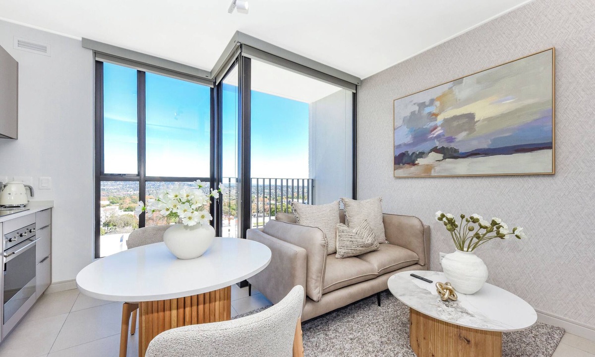 Greater Johannesburg Metropolitan Area Apartment | One Rosebank: Where Style Meets the City