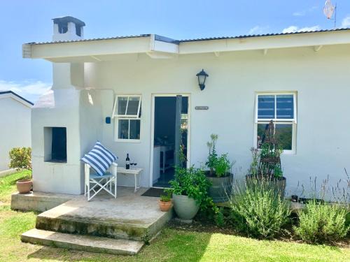 Grabouw House | Paul Wallace Wines & Cottages
