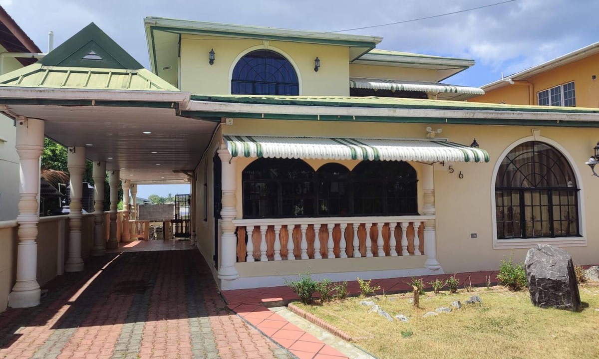 Arouca House | Peaceful & Spacious Arouca Escape - Perfect for Families & Groups