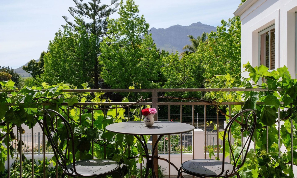Stellenbosch House | Penelope's Stellenbosch