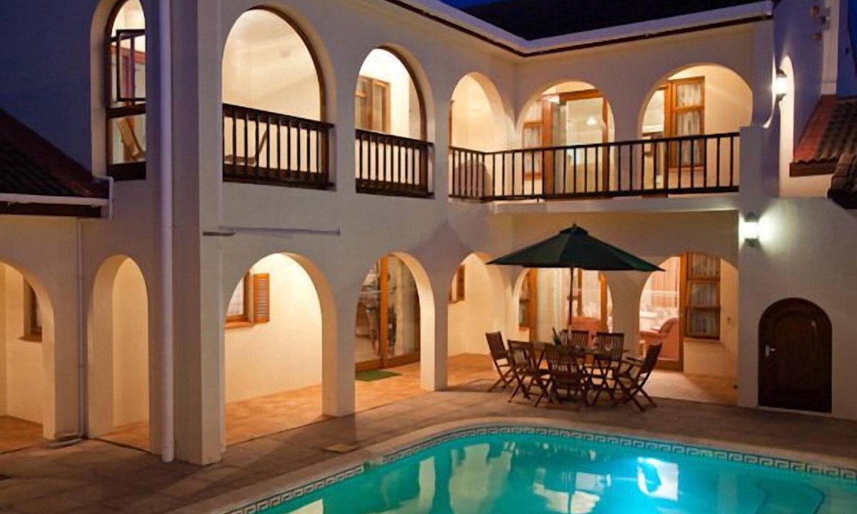 Westcliff House | Penguino Guest House