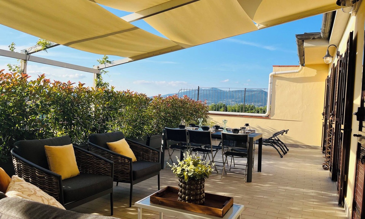 Isolotto Apartment | Penthouse 25 Florence - Your home in Florence with unique sunsets